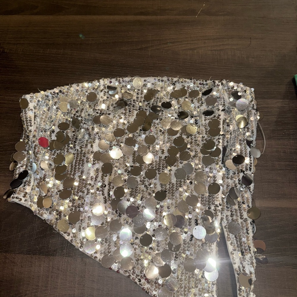 AKIRA Silver Sequin Glam Top